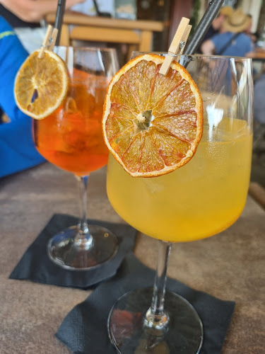 Prešernovo nabrežje 4, Prvomajski trg 3, 6330 Piran