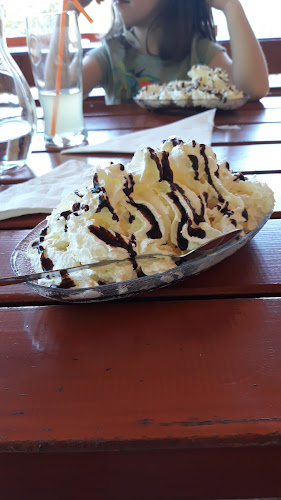 Gostilna Pri Rozi - Terezija Poglajen S.P.