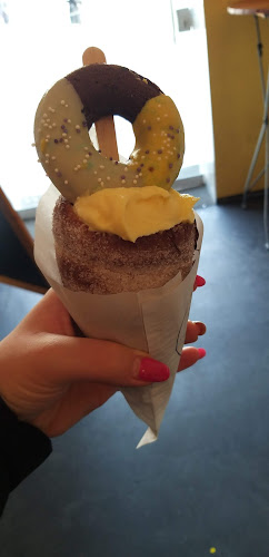 Comentarii opinii despre Sisters kurtoš