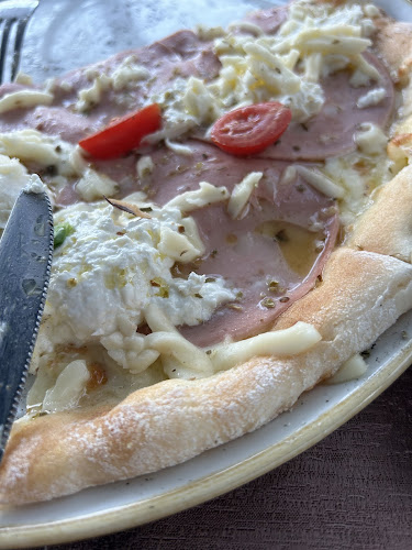 Lipa kavarna, pivnica in restavracija - Podčetrtek