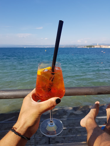 Opinii despre Belvedere Beach Bar în Izola - Gastronomija in gostinstvo
