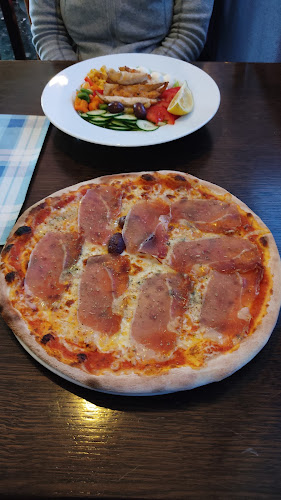 Picerija Ancora - Gastronomija in gostinstvo