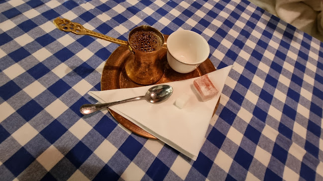 Baščaršija (Koper Carpacciov trg) - Gastronomija in gostinstvo