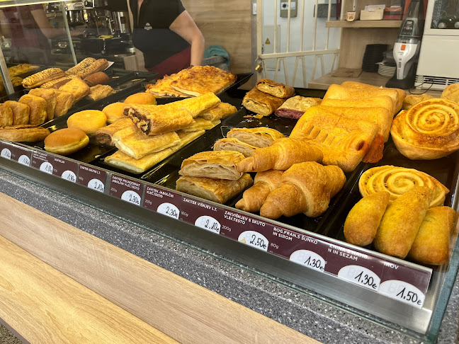 Opinii despre Pekarna Pečjak - Trgovina TRG ARKADE în Ljubljana - Gastronomija in gostinstvo