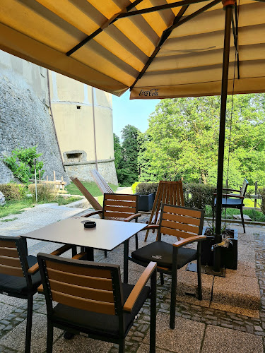 Opinii despre Grajska kavarna Škofja Loka în Škofja Loka - Gastronomija in gostinstvo