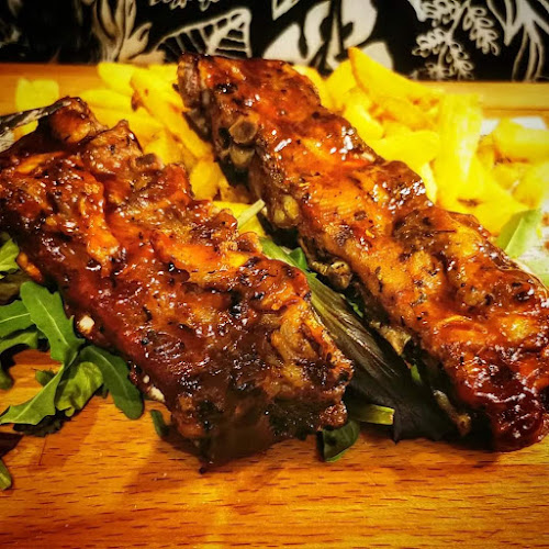 Pristaniška ulica 2, 6000 Koper