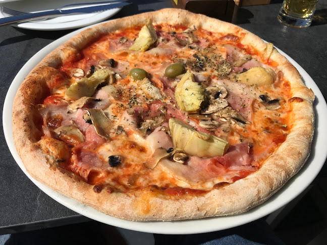 Restavracija in Lounge bar CAPPUCCINO Svetilnik