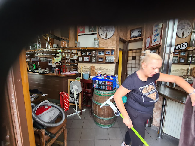 Bar Plato ( prodaja se na novo prenovljen v celoti ) - Gastronomija in gostinstvo