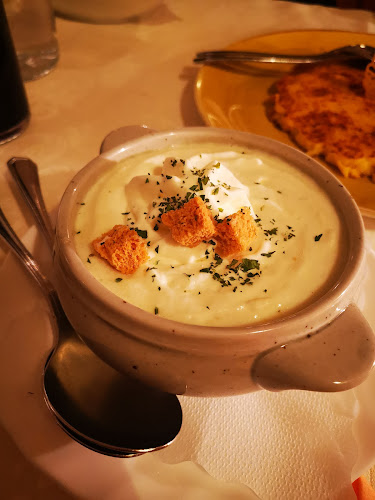 Gostišče Martinov hram d. o. o. - Guest house - restaurant