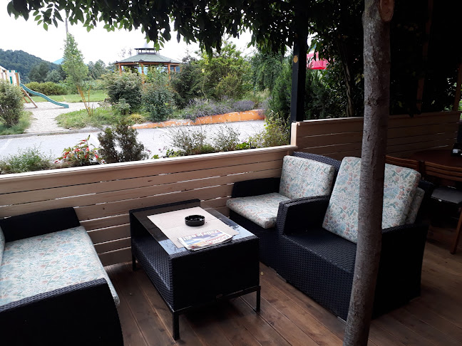 Caffe & pizzeria Emma - Gastronomija in gostinstvo