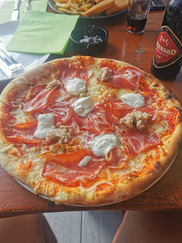 Gostilnica in picerija Žakelj