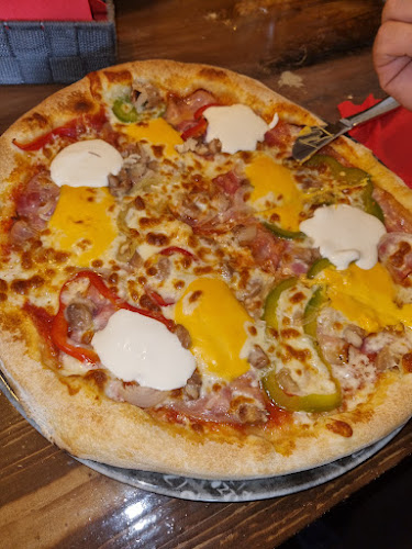 Opinii despre Svetilnik BAR în Ljubljana - Gastronomija in gostinstvo