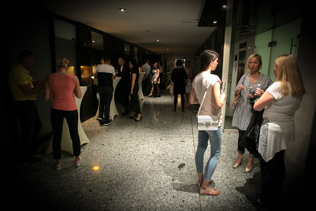 Opinii despre Večerja v temi în Ljubljana - Gastronomija in gostinstvo