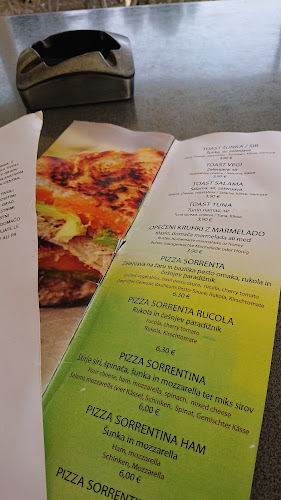 Pod turnom 3, 1000 Ljubljana