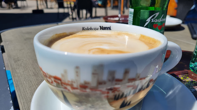 Comentarii opinii despre Klub Cafe