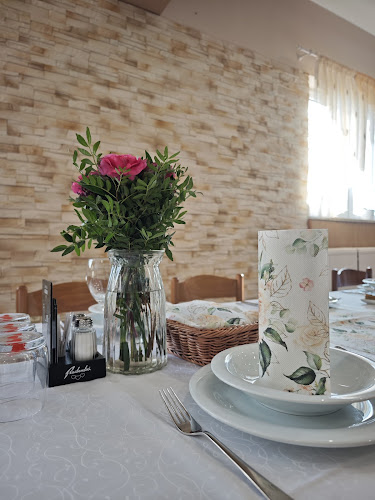 Okrepčevalnica pri Ančki - Gastronomija in gostinstvo