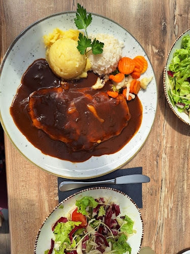 Gostilna s prenočišči pri Janezu - Gastronomija in gostinstvo