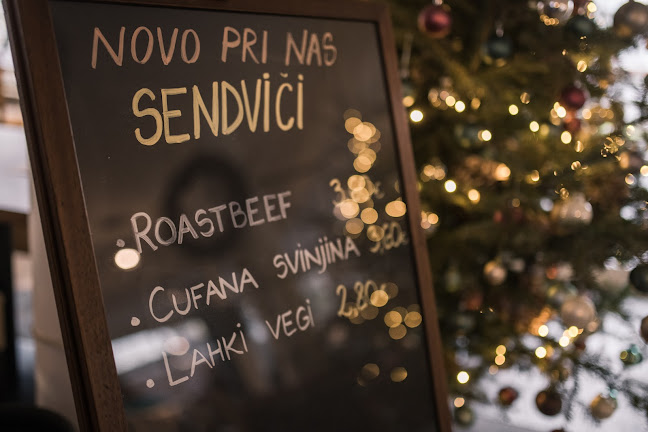 Kavenija - Gastronomija in gostinstvo