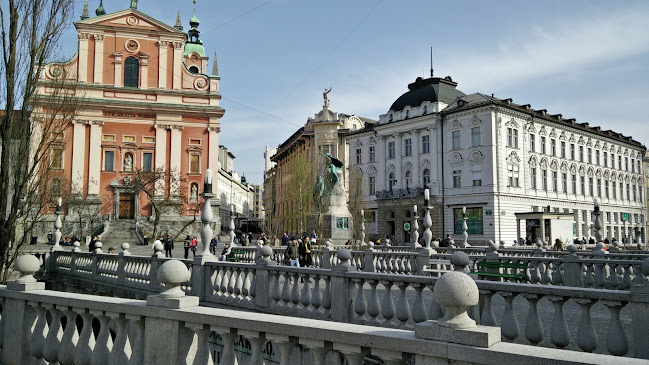 Prešernov trg 1, 1000 Ljubljana