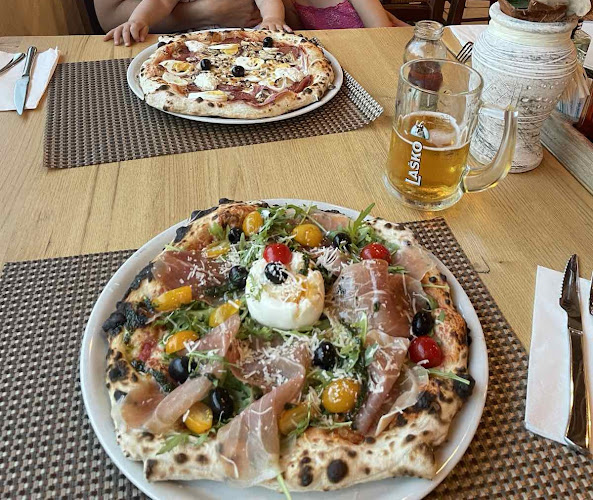 Opinii despre restavracija in pizze-rija Pr' Krištofu în Logatec - Gastronomija in gostinstvo