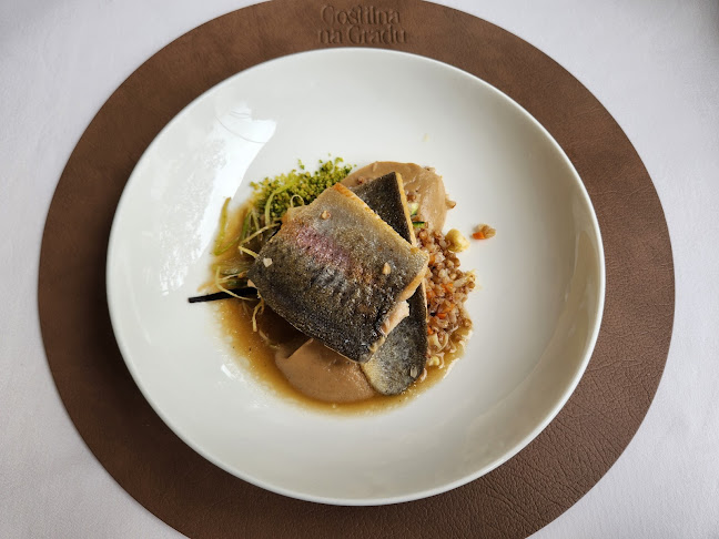 Grajska planota 1, 1000 Ljubljana