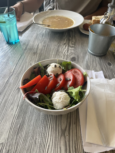 Opinii despre Felix Bovec în Bovec - Gastronomija in gostinstvo