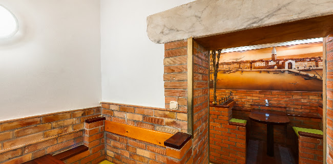 Picerija pri vodnjaku - Gastronomija in gostinstvo