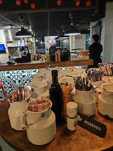 Slovenska Hiša - Figovec - Gastronomija in gostinstvo