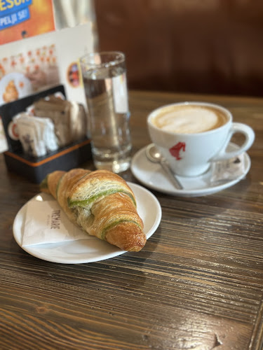 Opinii despre Kivi Bar în Škofljica - Gastronomija in gostinstvo