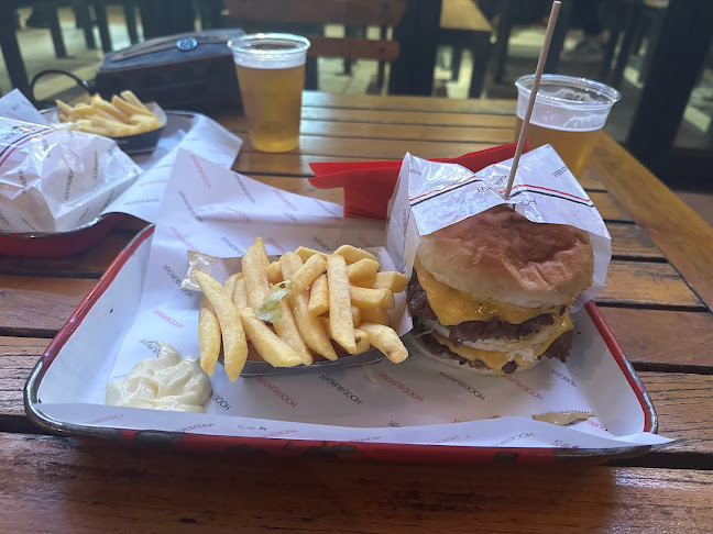 Hood Burger Vič - Gastronomija in gostinstvo