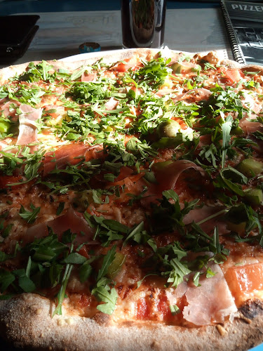 Okrepčevalnica Pizzeria Garaža - Ljubljana