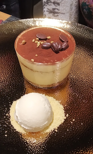 Opinii despre Cubo în Ljubljana - Gastronomija in gostinstvo