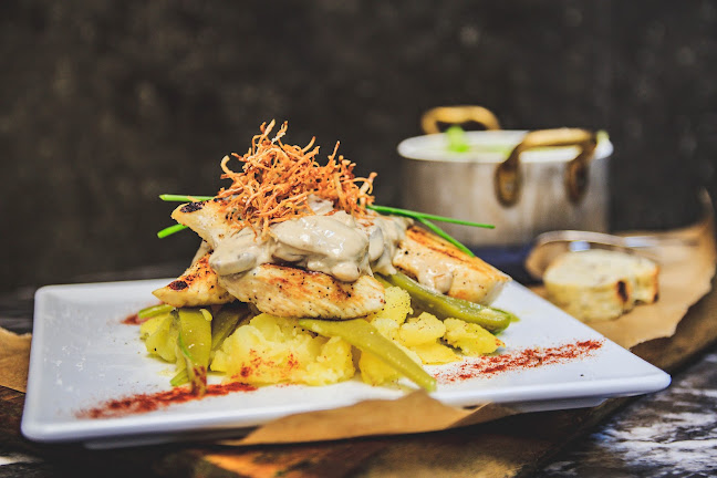 Comentarii opinii despre Acapulco Lounge Bar