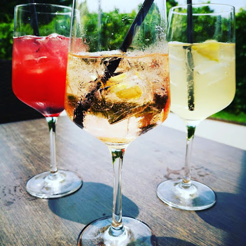 Kavarna Na Tržn'c - Gastronomija in gostinstvo