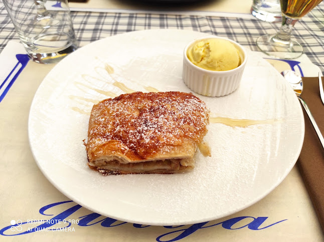 Opinii despre Julija în Ljubljana - Gastronomija in gostinstvo