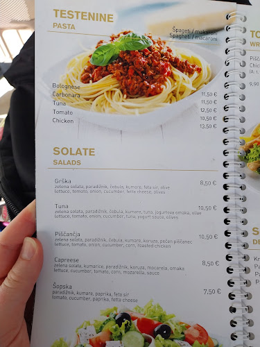 Tropical bar - Gastronomija in gostinstvo