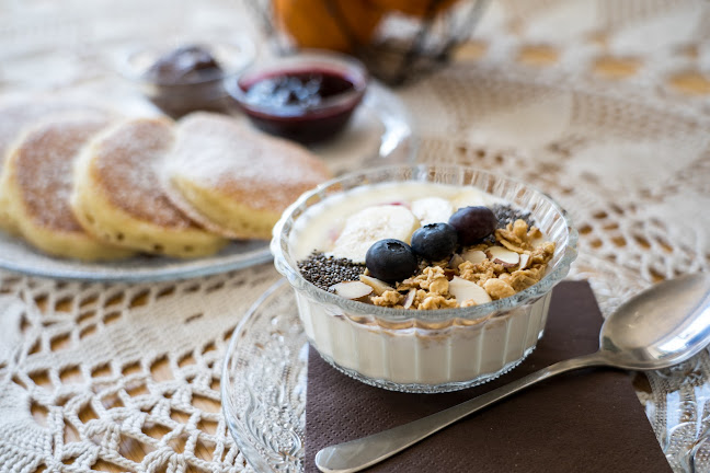 Opinii despre Hiša Poljana, Bed and breakfast in Kavarna în Prevalje - Gastronomija in gostinstvo