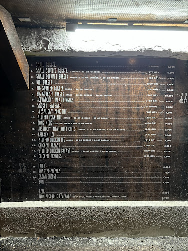 Levstikov trg 8, 1000 Ljubljana