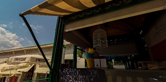 À propos cocktail bar