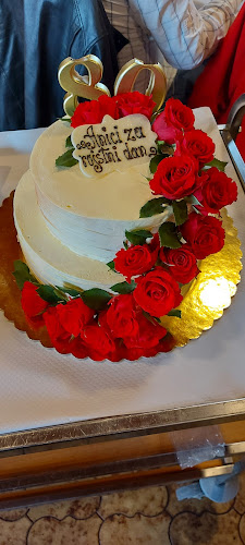 Opinii despre Izdelovanje in prodaja svežega peciva in slaščic "Maja" Albin Polanec s.p. în Portorož - Gastronomija in gostinstvo