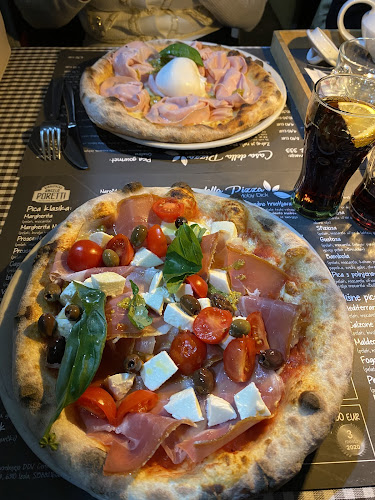 Dantejeva ulica 4, 6310 Izola