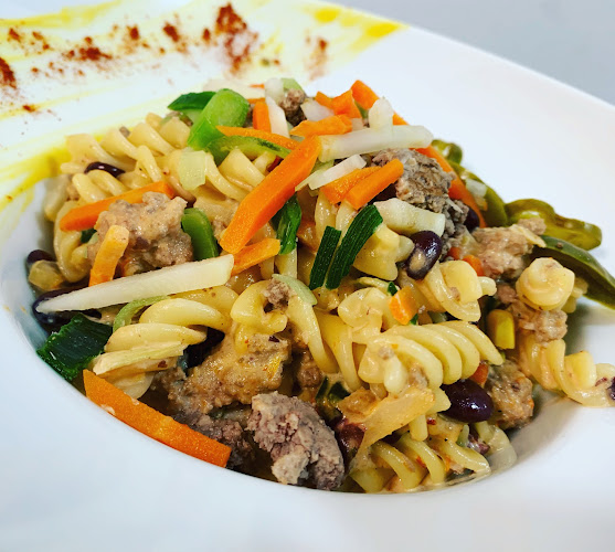 ANDIAMO Pizzeria - Gastronomija in gostinstvo