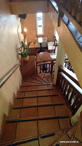 Bar Prestige - Labore - Gastronomija in gostinstvo