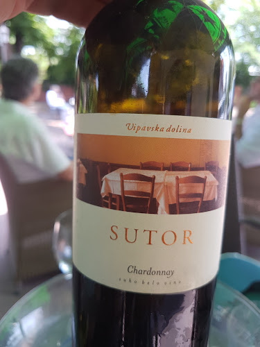 Okrepčevalnica Tavčarjev Dvor, Marija Ahlin s.p. - Gastronomija in gostinstvo