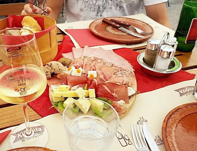 Kodila Gourmet & Bistro Market - Ljubljana