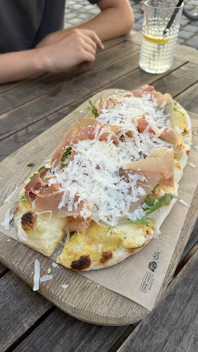 Gornji trg 20, 1000 Ljubljana