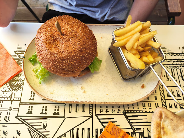 Mlinska cesta 7, 2250 Ptuj