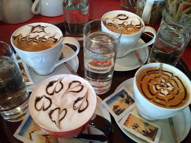 M - CAFFE Kavarna in Bar