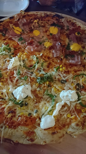 HALO ERIK - Gastronomija in gostinstvo