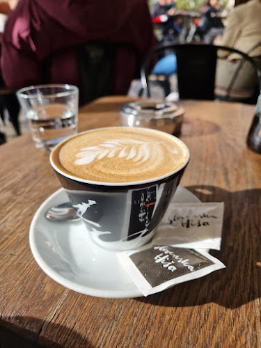 Opinii despre Slovenska Hiša în Ljubljana - Gastronomija in gostinstvo